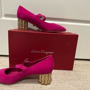 Salvatore Ferragamo Pink and Gold Heels with Sculptural Design